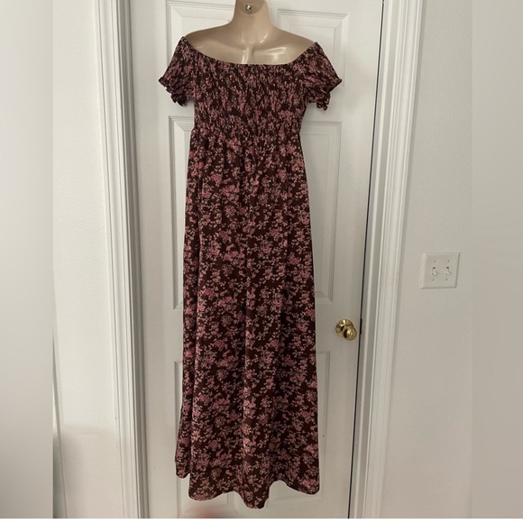 Off Shoulder Burgundy Floral Smocked Dress Two Front Slits - Picture 4 of 4